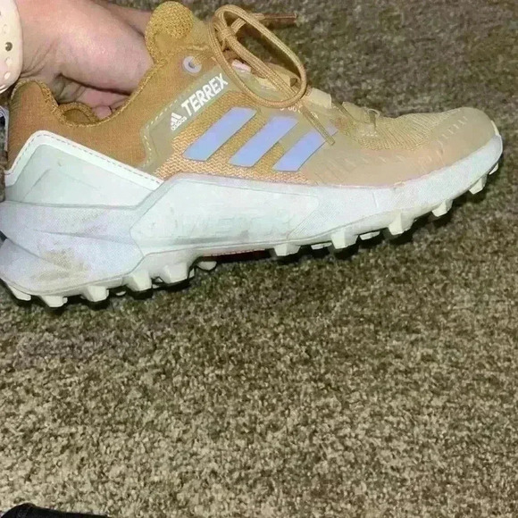 Women’s Adidas Terrex Swift R3 GTX Beige - Picture 4 of 5